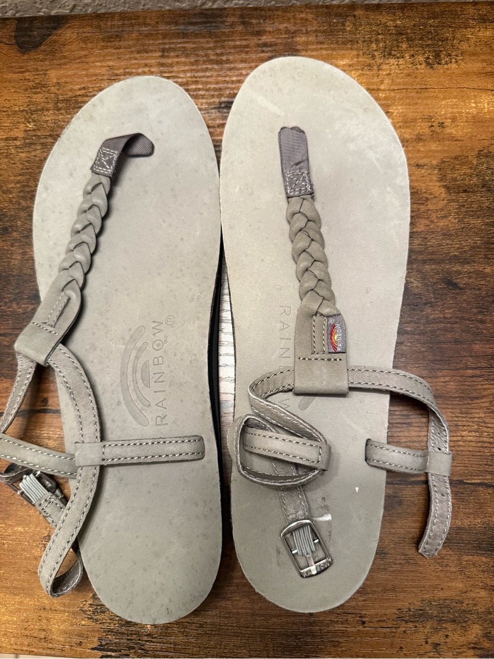 Rainbow T-Street Braided T Strap Sandals size 8.5-9.5